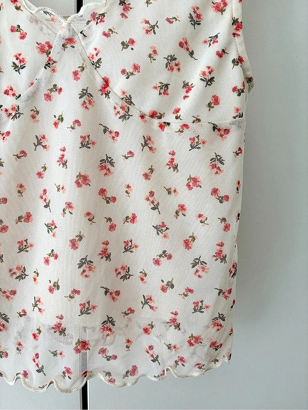 Rebellious Dream Floral Mesh Tank Top in White & Pink Like New - Picture 4 of 7